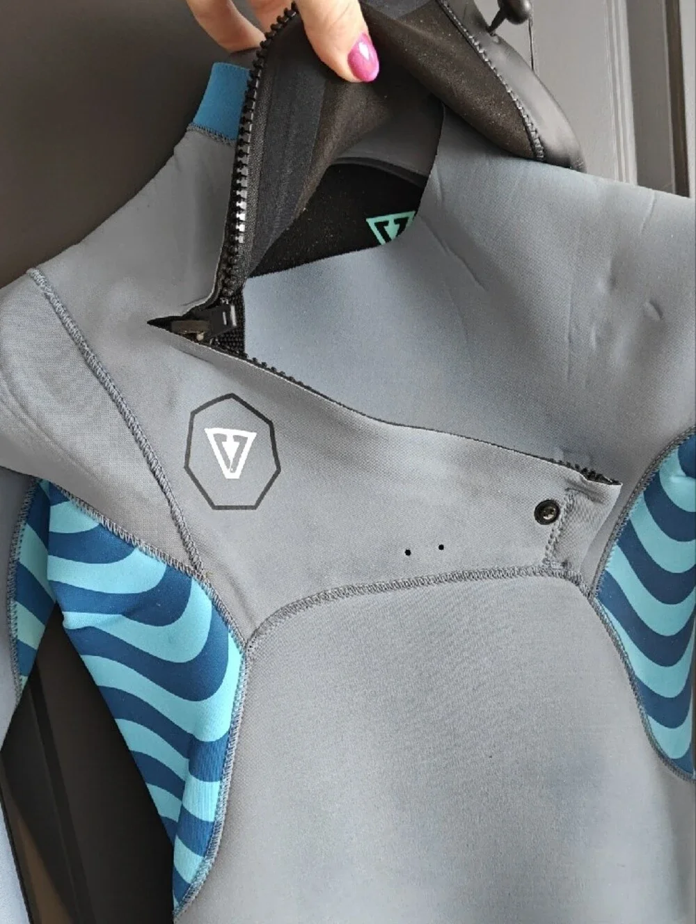 VISSLA Light Gray & Blue Kids Full Coverage 3/2 Wetsuit